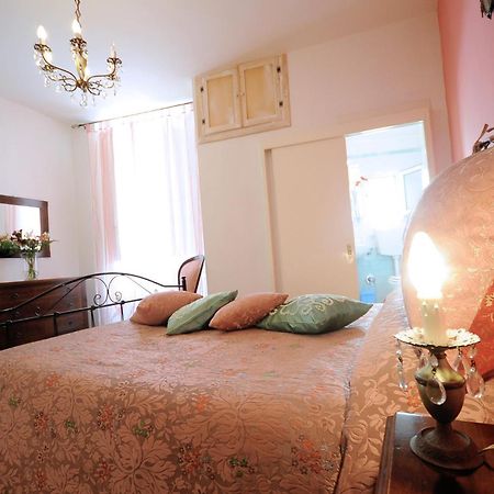 Palazzo Rocci Rooms Gallipoli Pokoj fotografie